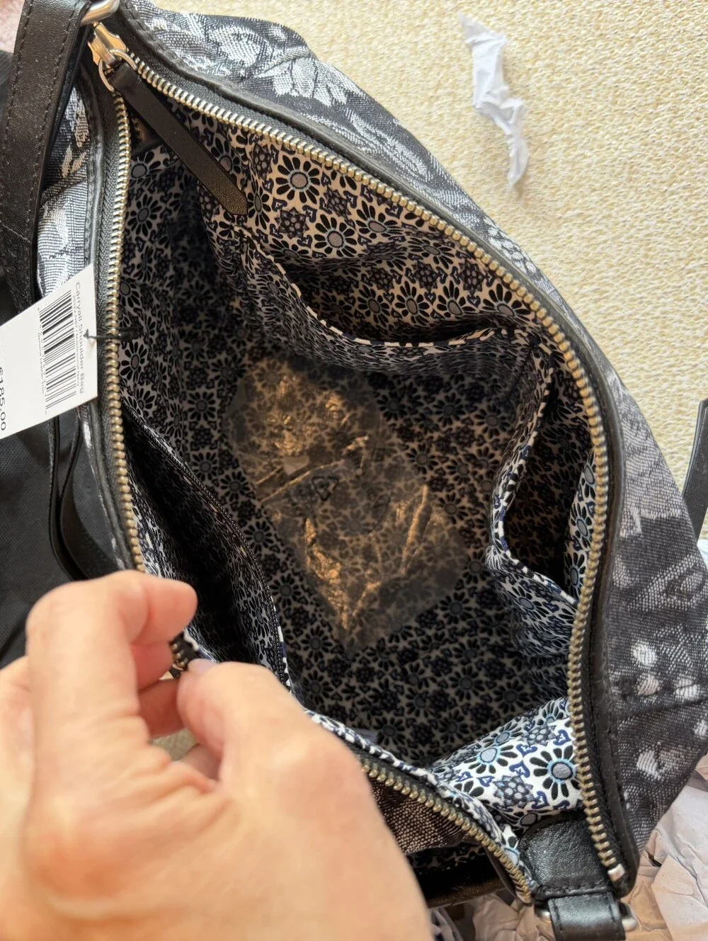 Vera Bradley Carryall Shoulder Bag Purse in Maplewood Navy, Unused New Condition